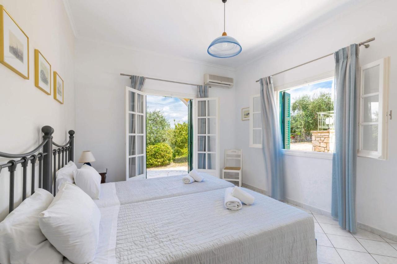 Villa Ftelias By Villa Plus Agios Stefanos  Exterior photo
